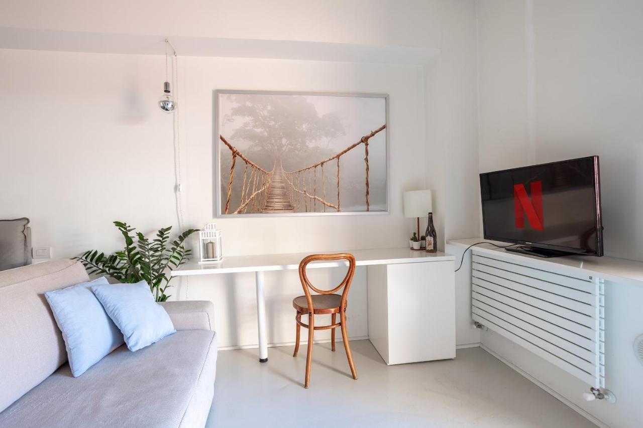 Design Loft Walking Distance Brera-Duomo With Wifi+Netflix Appartement Milaan Buitenkant foto